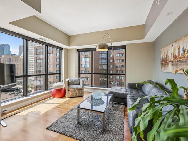 Condo for sale in Hennepin, Minnesota