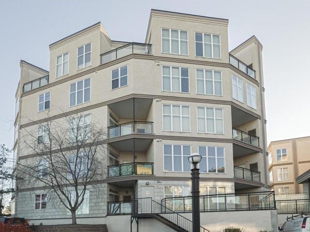 Apartment for sale in Wedgewood, Alberta