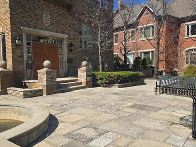 Commercial for rent in Mississauga, Ontario