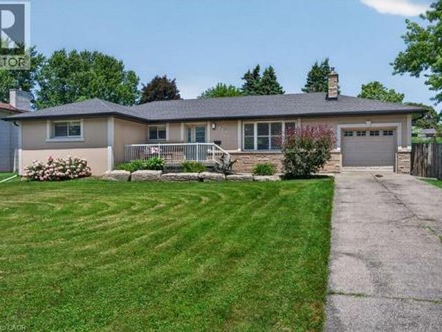 House for sale in Ancaster, Ontario