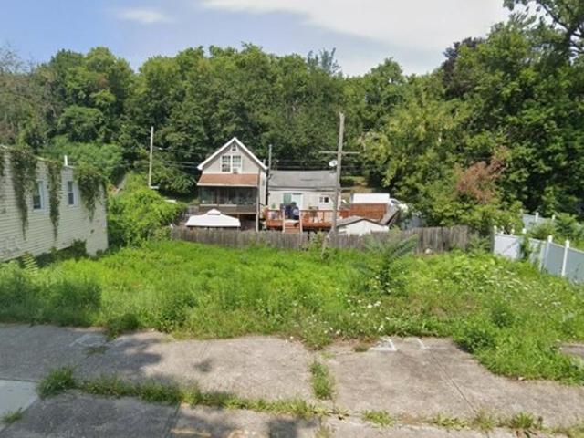 Land for sale in Albany, New York