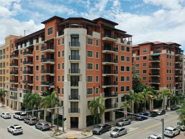 Condo for rent in Coral Gables