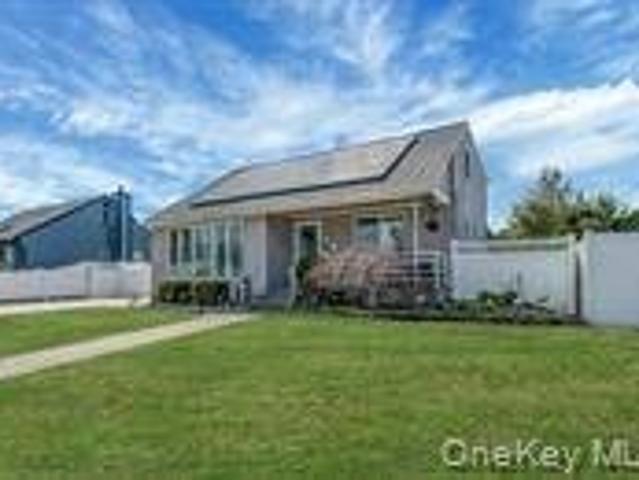 House for sale in Babylon, New York