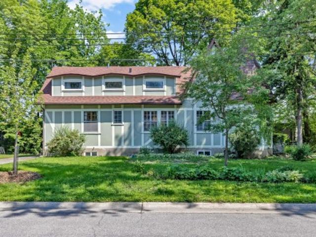 House for sale in Pointe-claire, Quebec