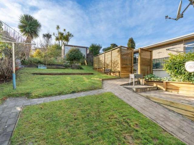 House for sale in Otakou
