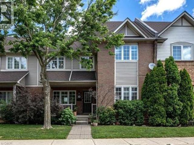 Townhouse for sale in Ancaster, Ontario
