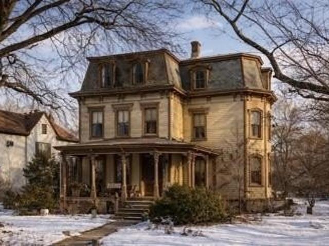 House for sale in Hudson, New Jersey