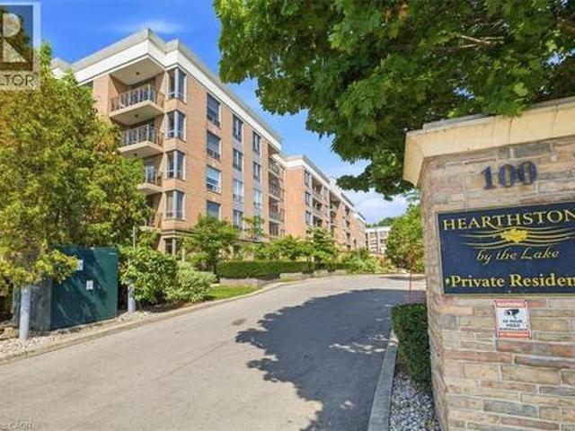 Condo for sale in Burlington, Ontario