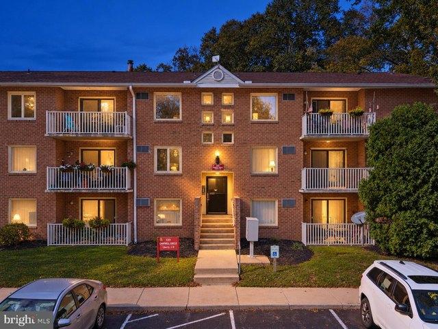 Condo for sale in Chester, Pennsylvania