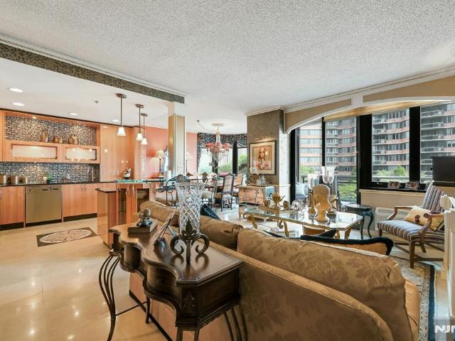 Condo for sale in Cliffside Park, New Jersey
