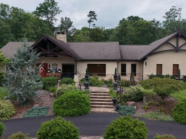 House for sale in Ridgeley, West Virginia