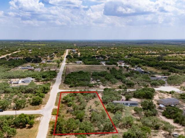 Land for sale in Devine, Texas