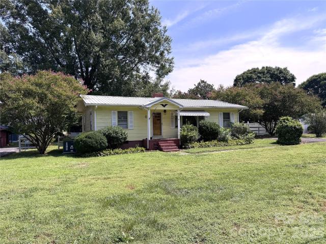 House for sale in Mecklenburg, North Carolina