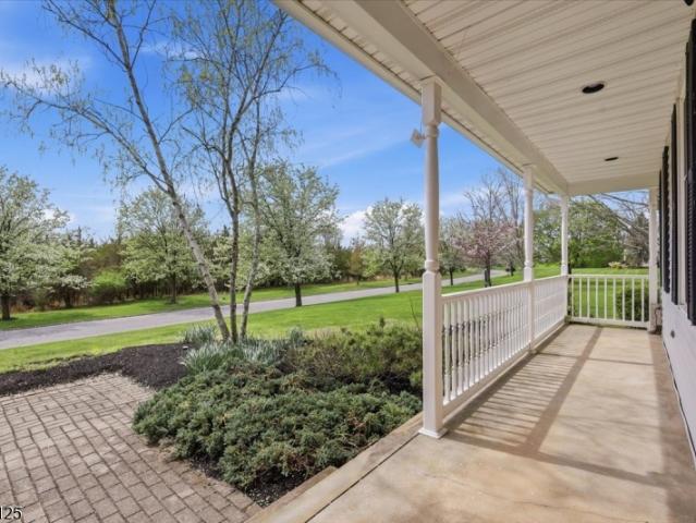 House for sale in Neshanic Station, New Jersey