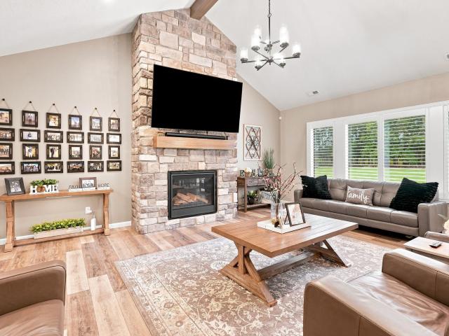 House for sale in Crooked Lake, Angola