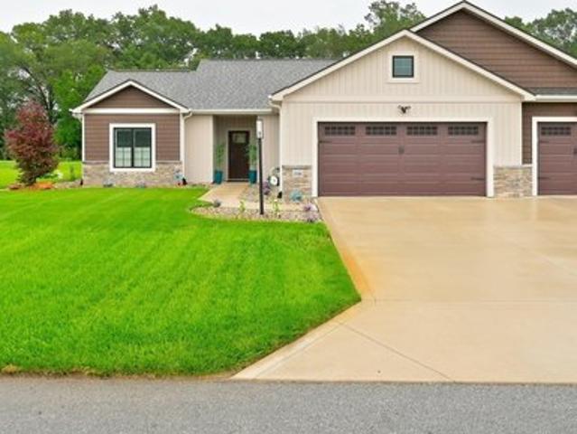 House for sale in Angola, Steuben County