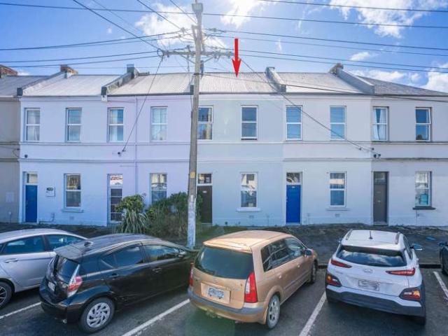 House for sale in Otakou