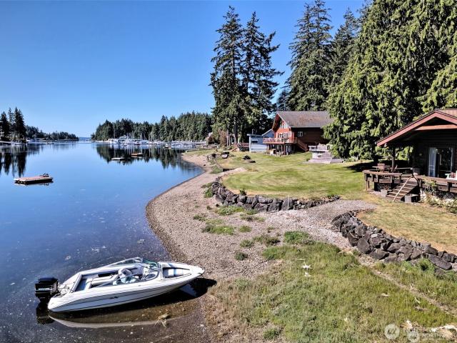 House for sale in Allyn, Washington