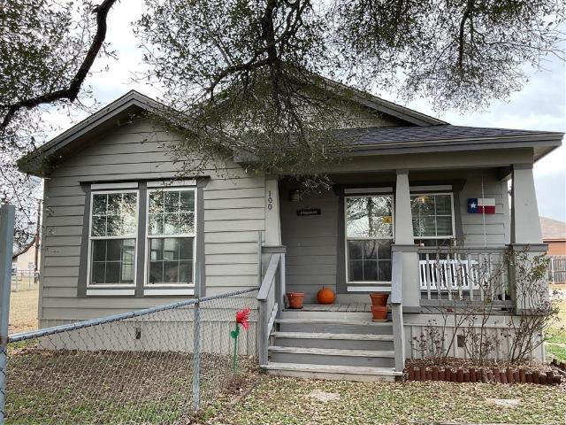 House for sale in Holland, Texas