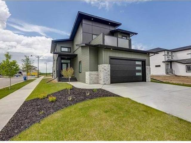House for sale in Red Deer