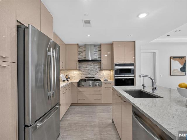 Condo for sale in Hudson, New Jersey