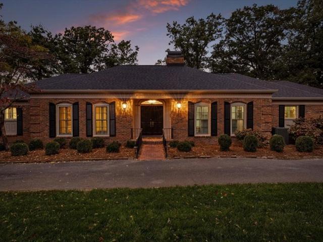 House for sale in Lookout Mountain, East Tennessee