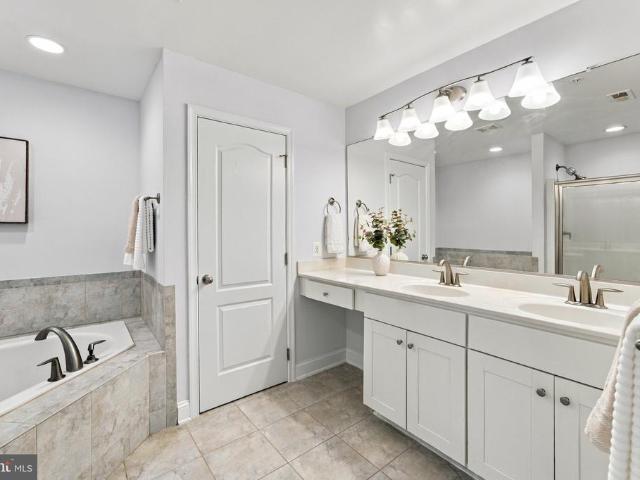 House for sale in Huntingtown, Maryland