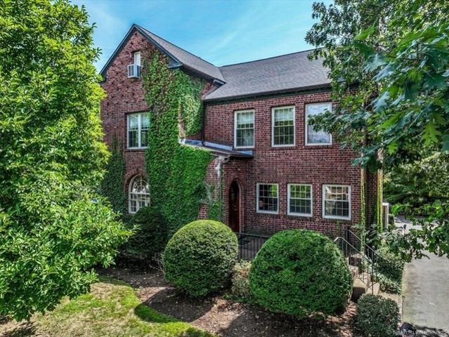 House for sale in North Haven, Connecticut
