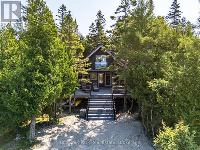 House for sale in Ontario
