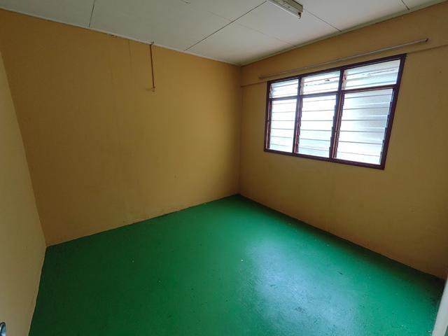 Apartment for sale in Bandar Kinrara, Majlis Bandaraya Subang Jaya