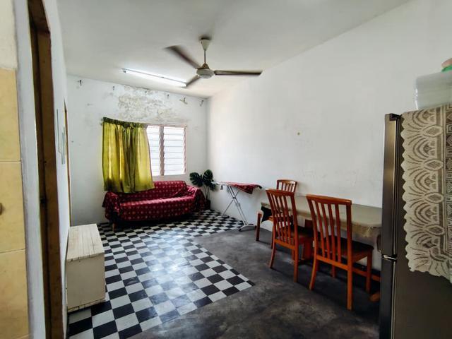 Flat for sale in Shah Alam, Petaling