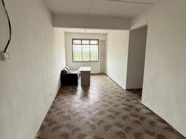 Flat for sale in Ulu Tiram, Johor