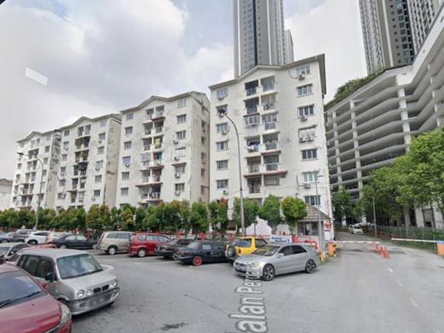 Apartment for sale in Kajang, Langat