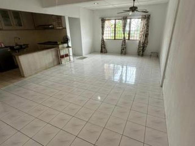 Flat for sale in Petaling, Damansara Damai