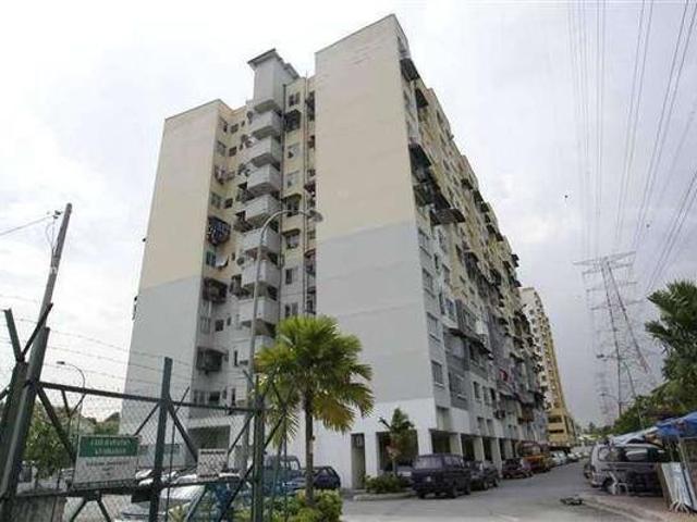 Flat for sale in Petaling, Damansara Damai