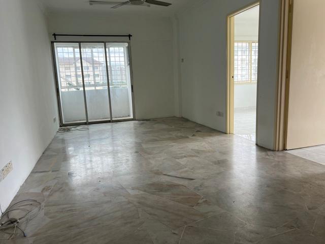 Apartment for sale in Country Heights Damansara, Kuala Lumpur