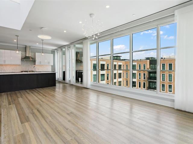 Condo for sale in Glen Cove