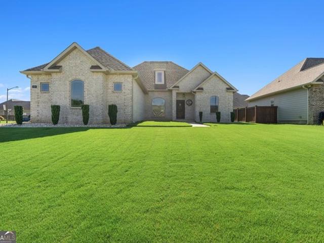 House for sale in Kathleen, Georgia
