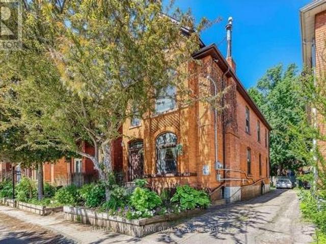 Property for sale in Ancaster, Ontario