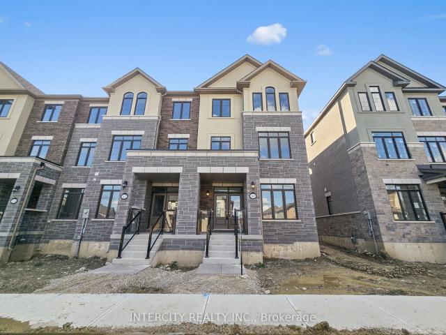 Townhouse for sale in Woburn, Ontario
