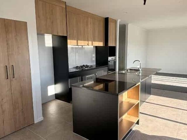 Townhouse for rent in Borman Village, Hamilton City