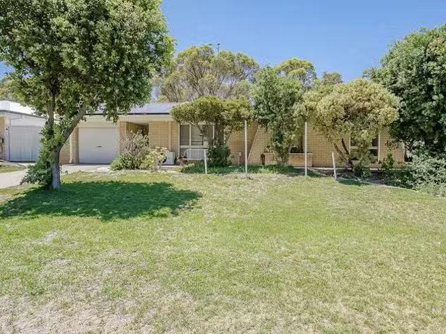 House for rent in Silver Sands