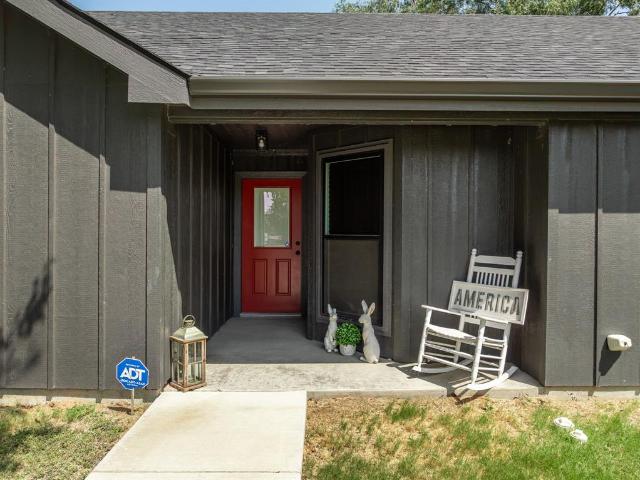 House for sale in Whitney, Texas