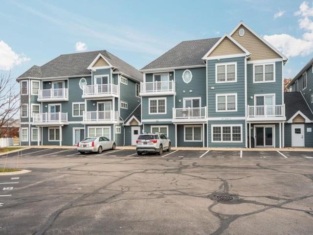 Condo for sale in Traverse City, Michigan