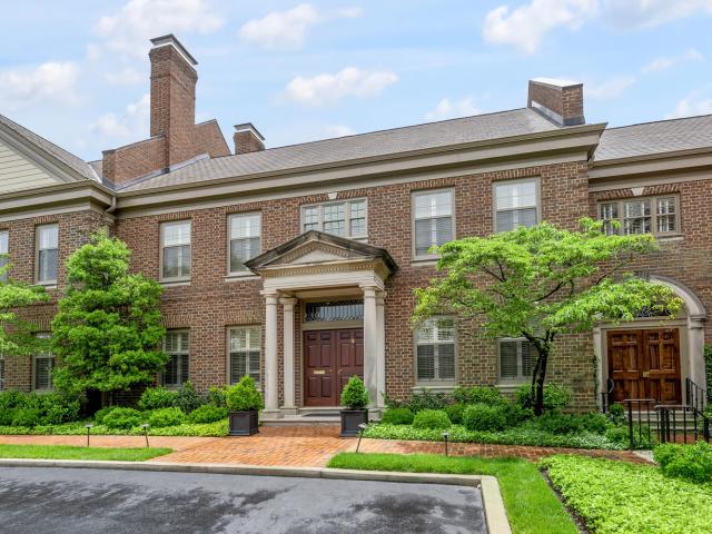 Townhouse for sale in Lexington
