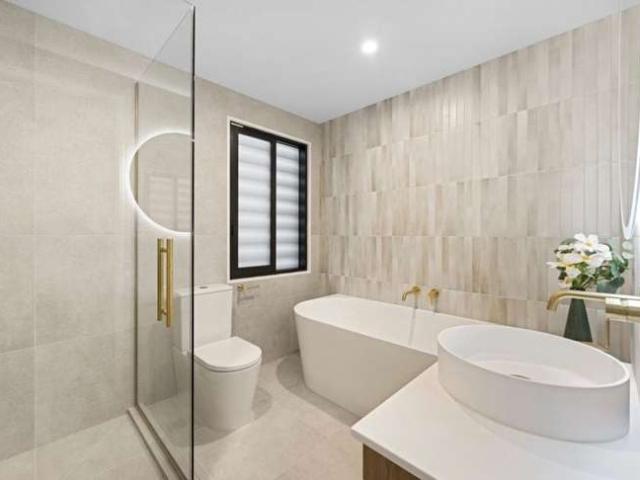 Townhouse for rent in Saint Albans, Canterbury