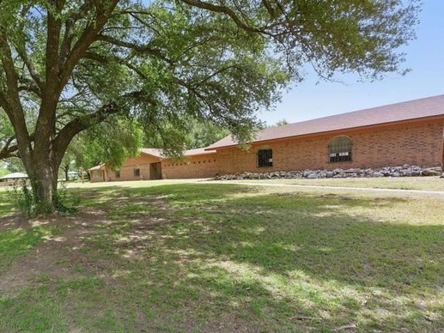 House for sale in Morris, Texas