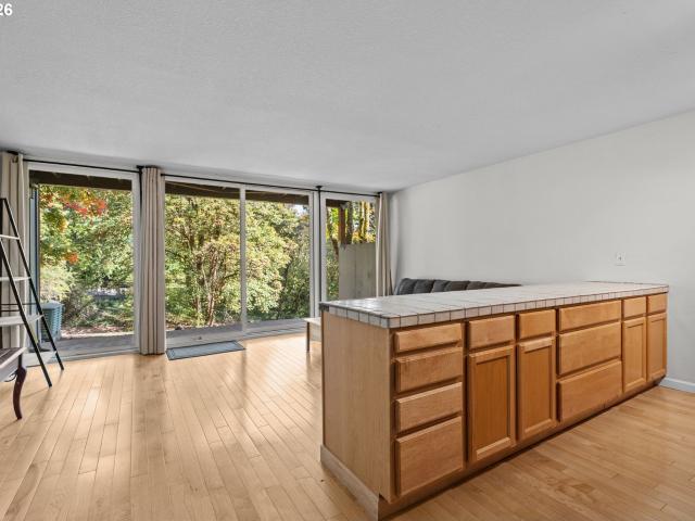 Condo for sale in Mountain Park, Lake Oswego