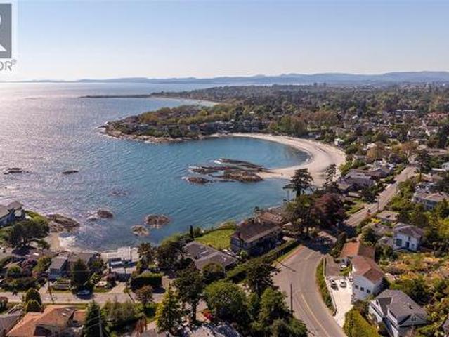 House for sale in Oak Bay, British Columbia