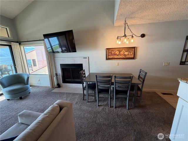 House for sale in Lake Chelan Hills, Chelan